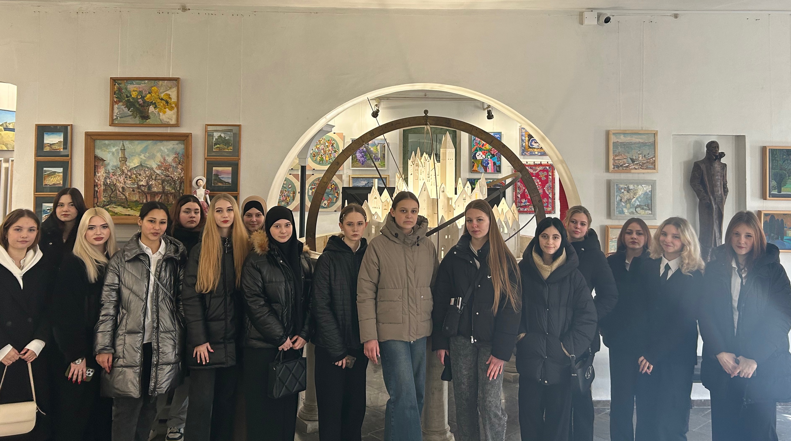 Наши студенты продолжают посещение музеев города Феодосии в рамках программы "Пушкинская карта".